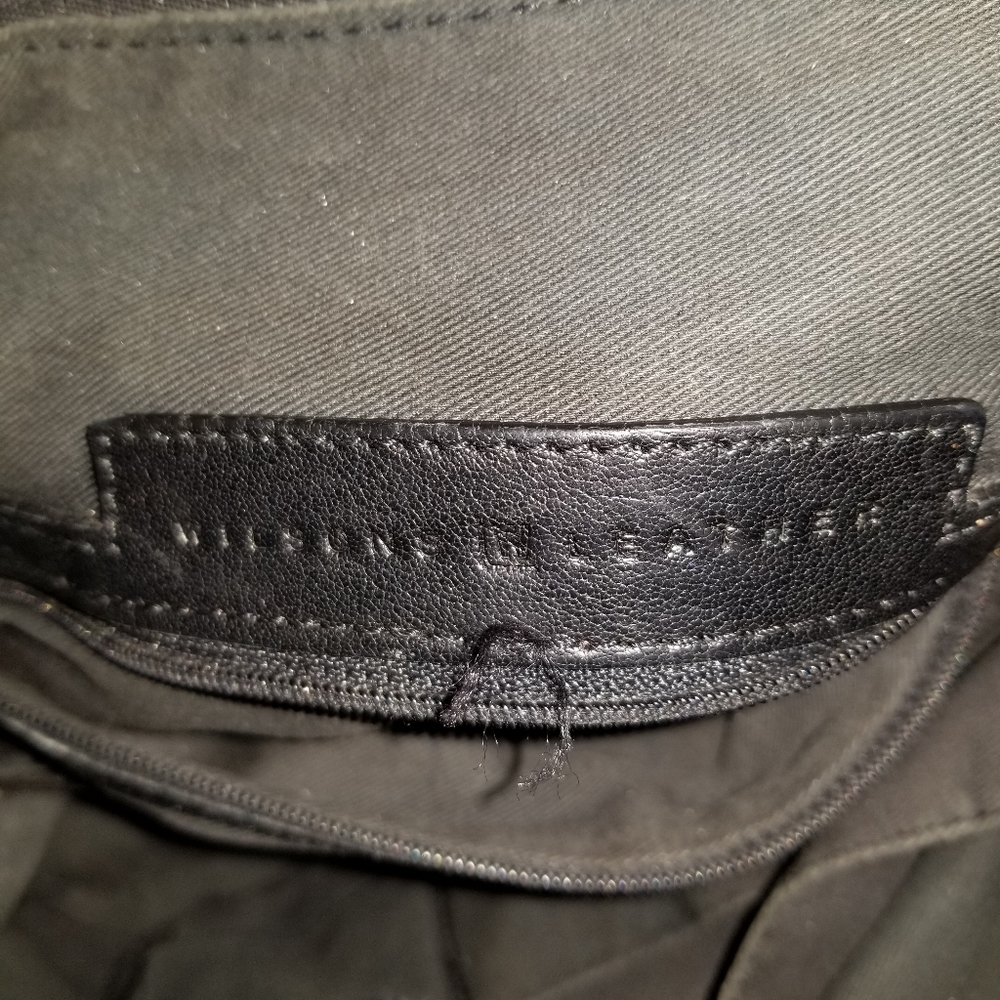 Handbags - Picture 3 of 6